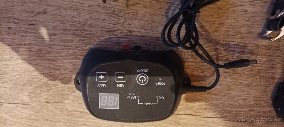 Elektrický ohradník pro psy + obojek - 2