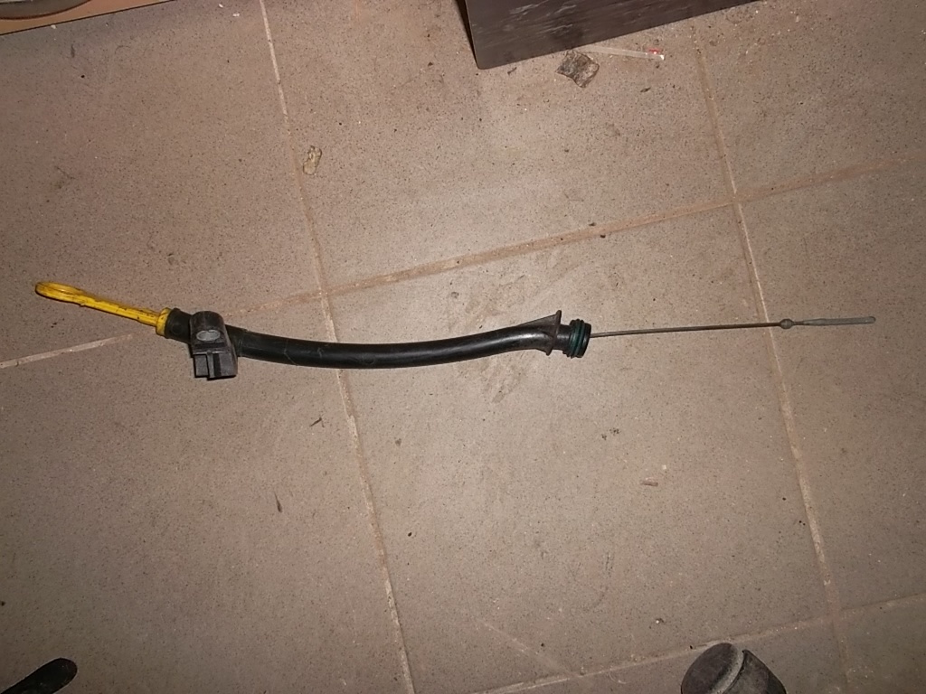 Ford Focus 1.8 olejová měrka - 2