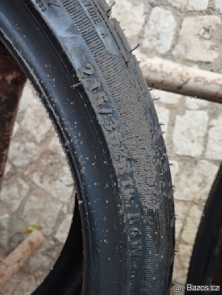 215/35/18 letni pneu 215 35 18 - 2