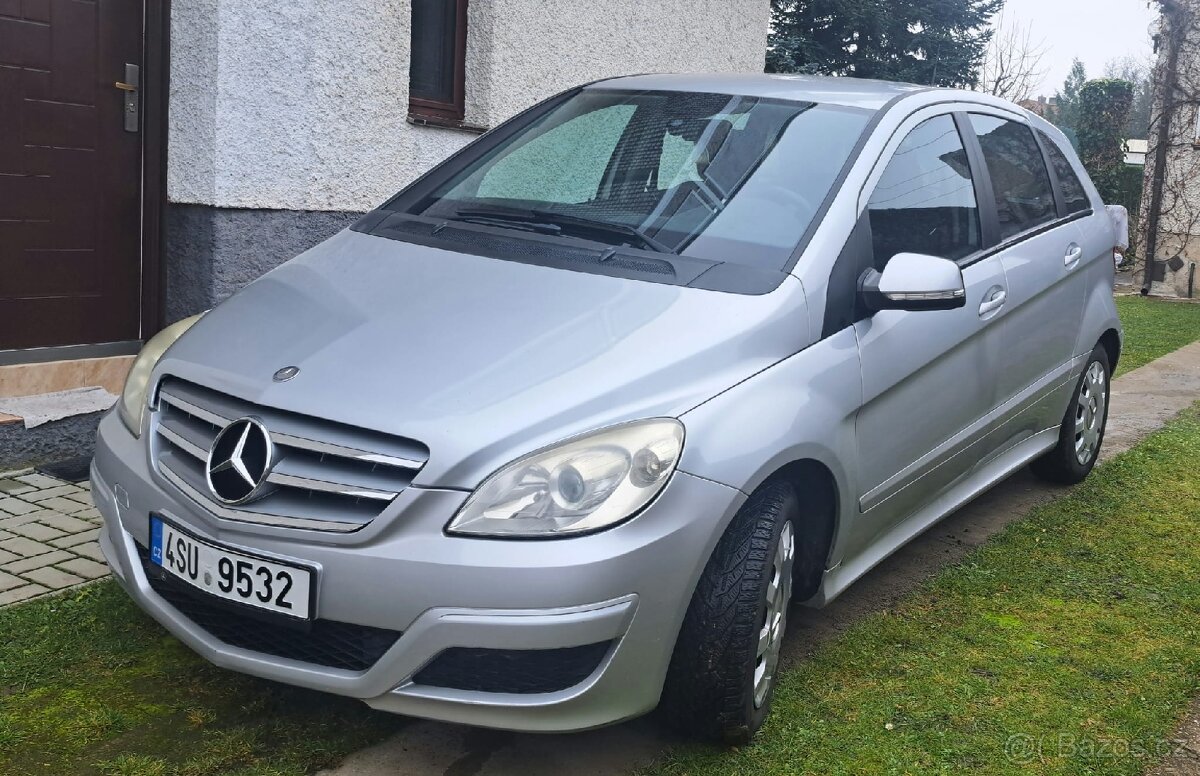 Mercedes-Benz B - 2