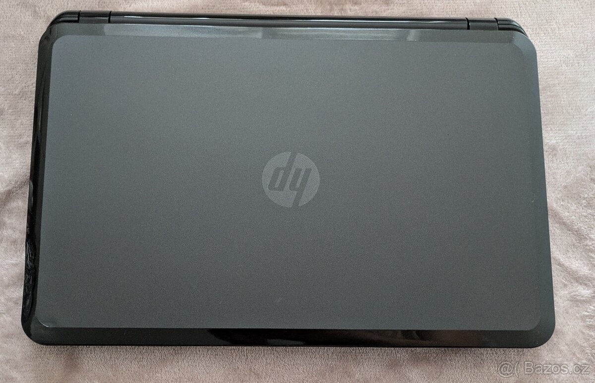 Notebook HP 15-d054sc černý lesklý - 2
