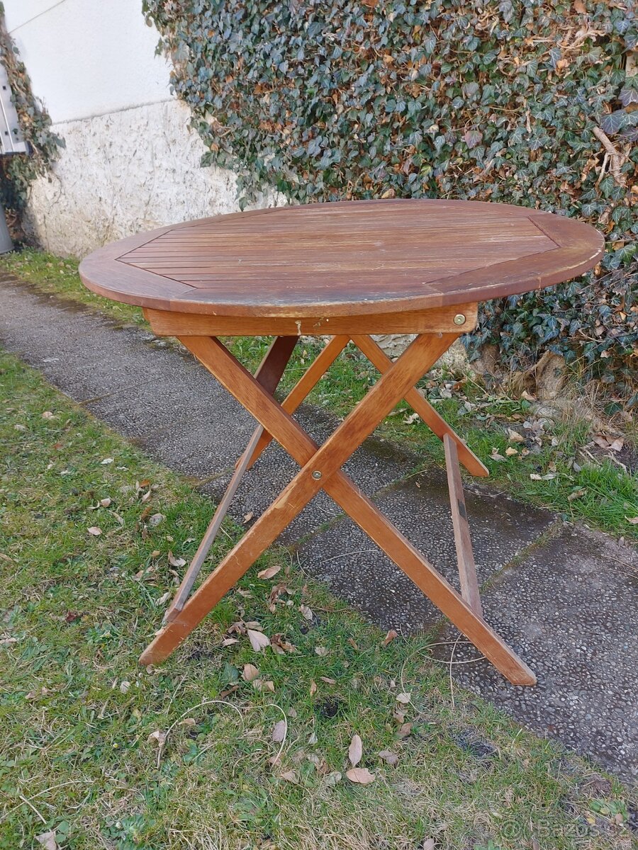 Zahradni stůl - 2