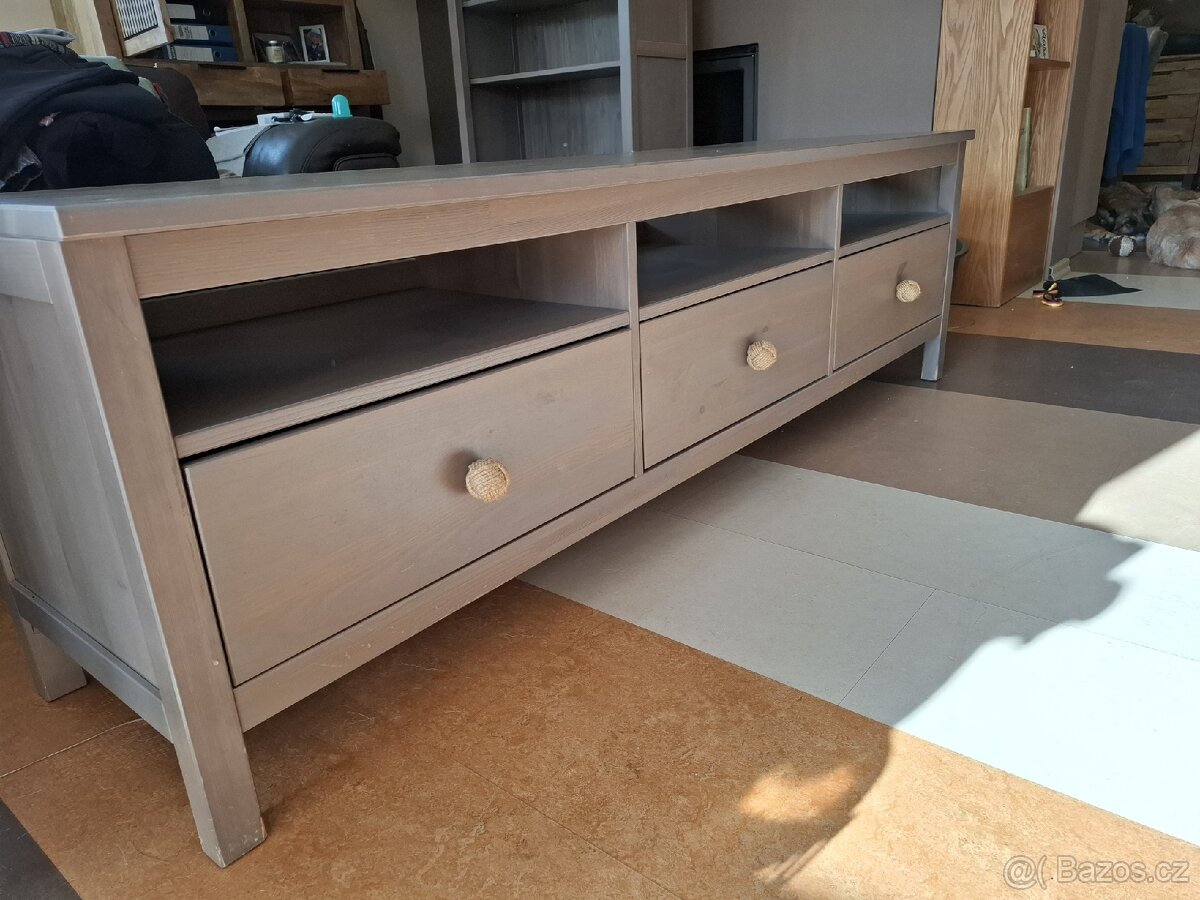 Nábytek Ikea Hemnes - 2