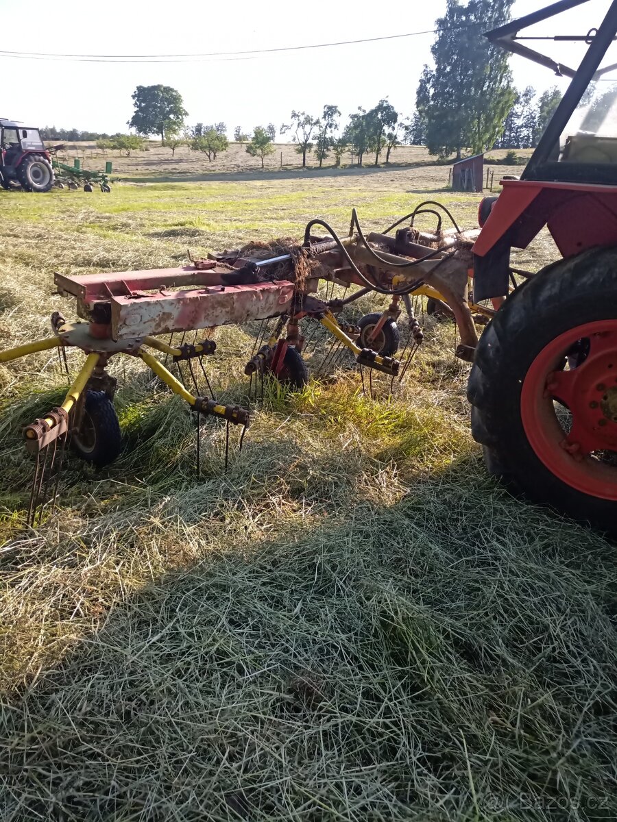 Prodám obraceč sena oz4 - 2