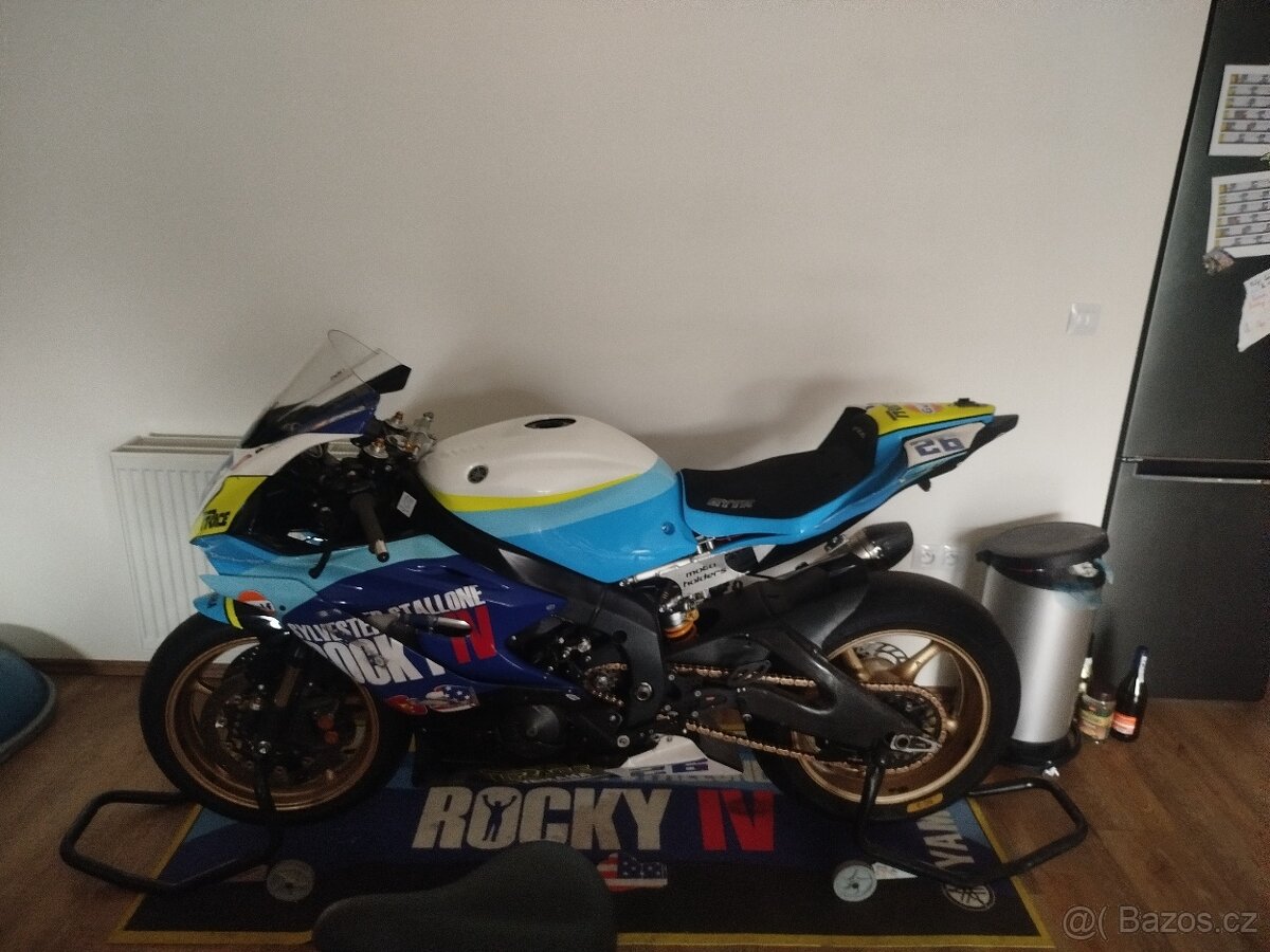 Yamaha r6 - 2