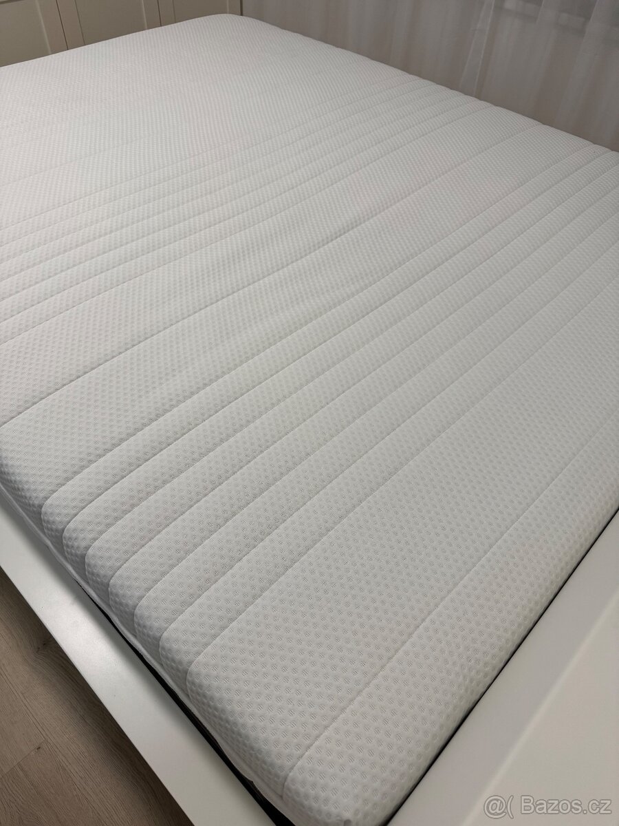 Nová postel Ikea - 2