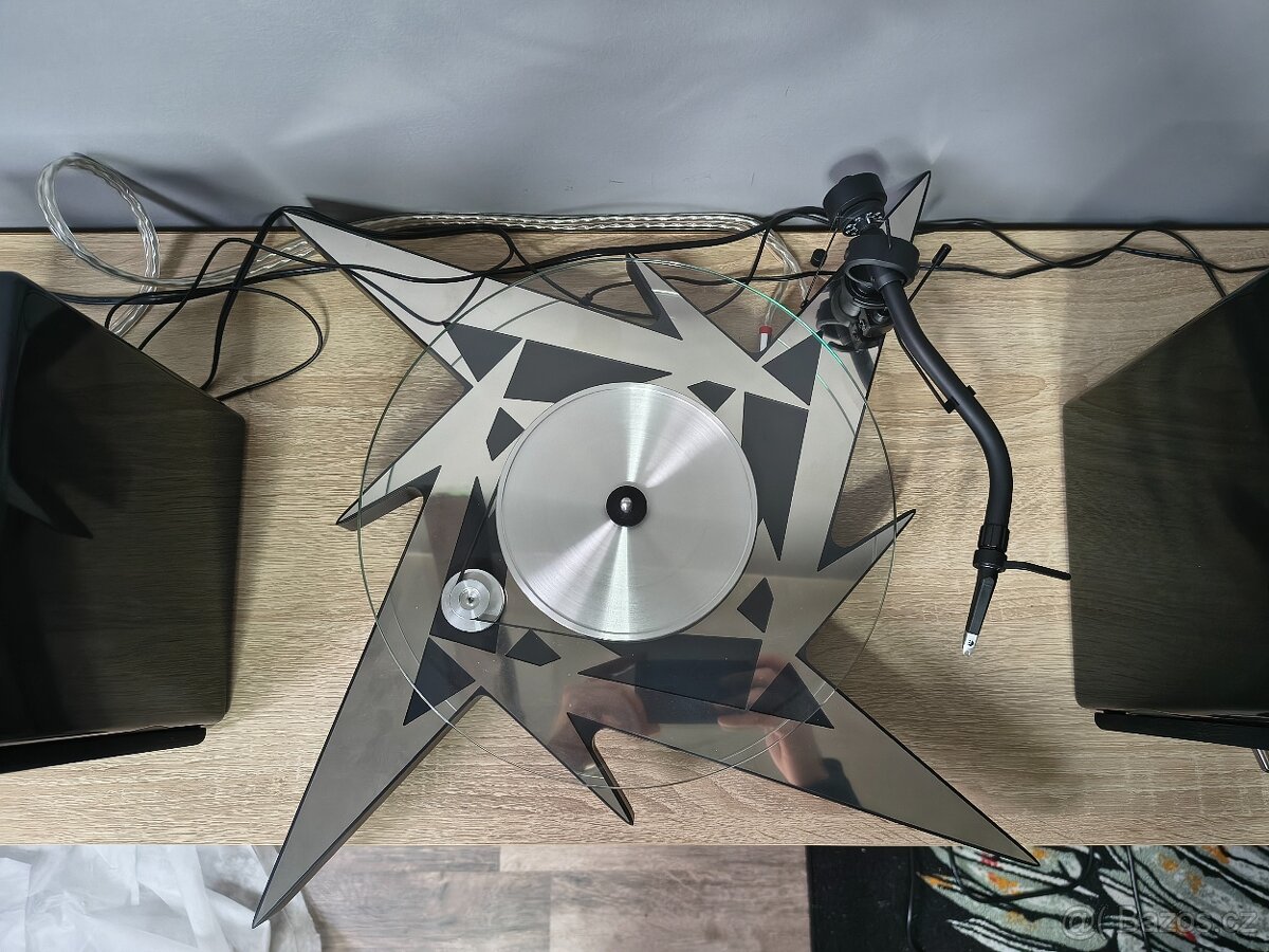 Gramofon Metallica limited edition. - 2