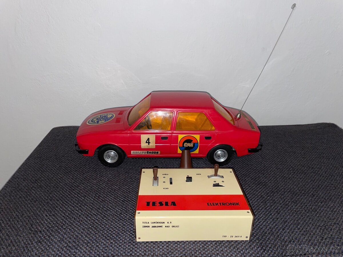 Stará hračka - Škoda Tesla - 2
