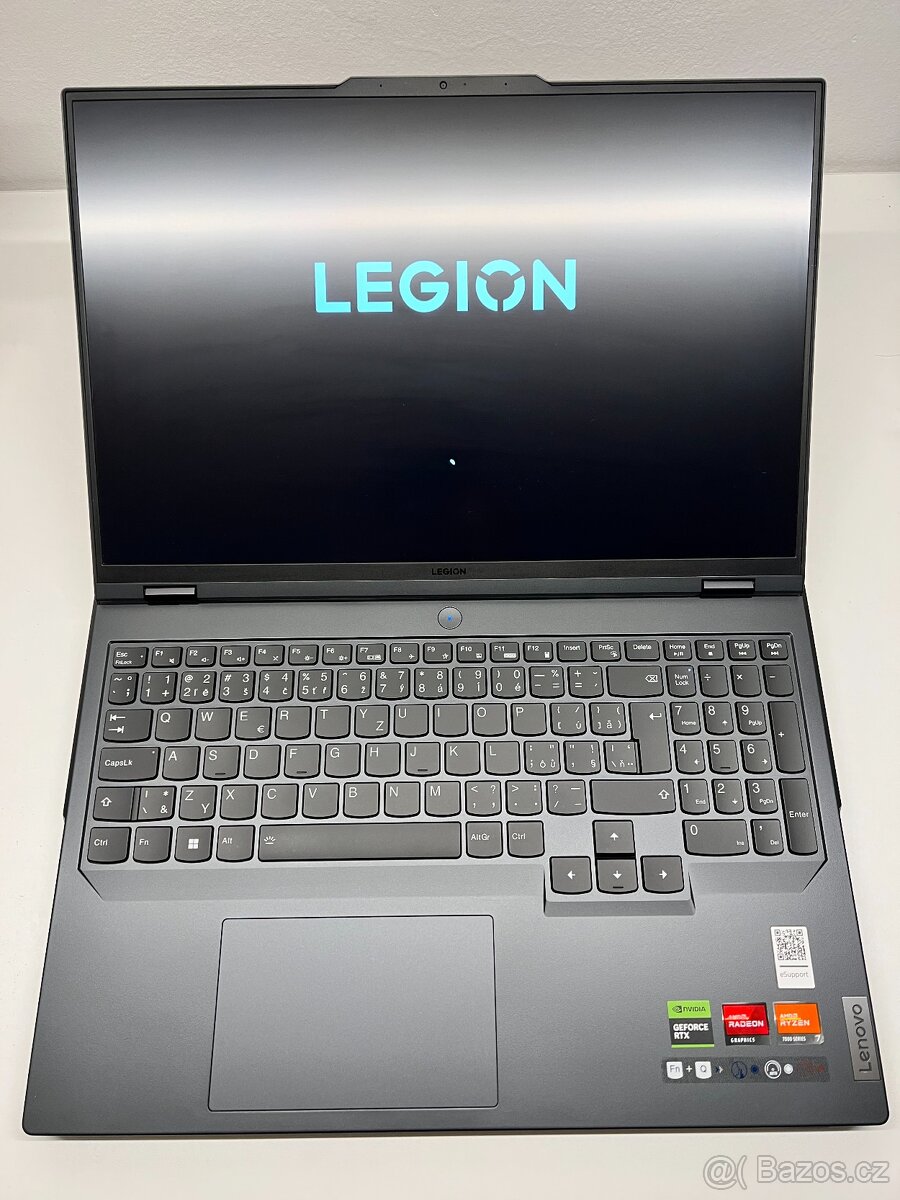 Lenovo Legion Pro 5 16ARX8 Onyx Grey kovový - RTX 4070 - 2