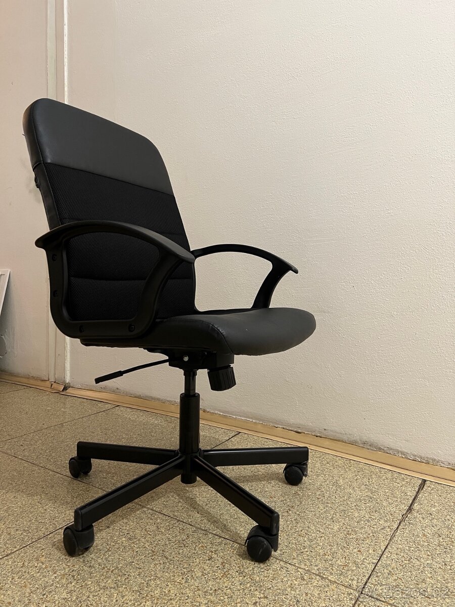 Otočná židle RENBERGET - 2