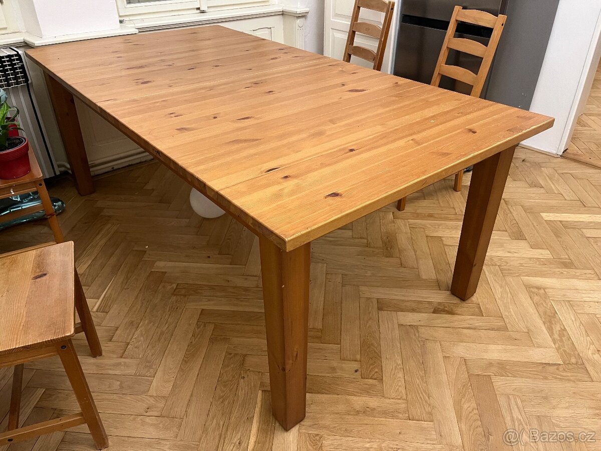 Velký jídelní stůl rozkládací - 2