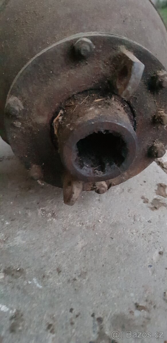 Kardanový hřídel - 2