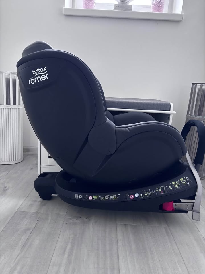 Autosedačka Britax Römer Dualfix 2R - 2