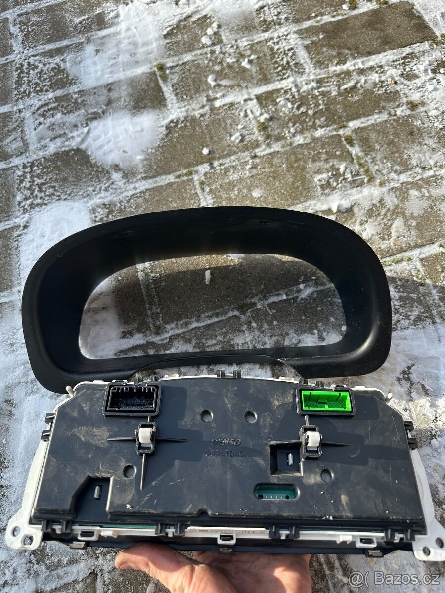 Budíky Suzuki Jimny - 2