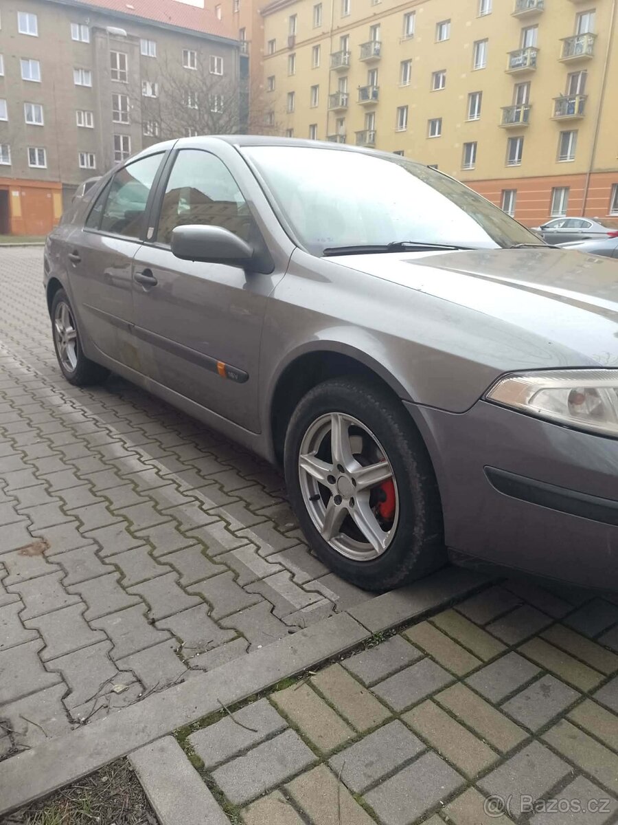 Renault laguna Mk 2 - 2