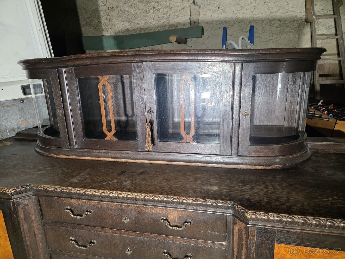 Starožitný Příborník - 2