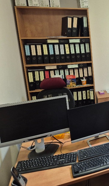 Dřevěný regál/skříň/knihovna 6ks - 2