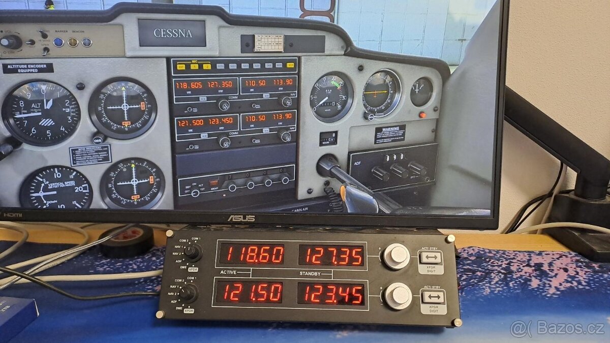 Logitech G Saitek Pro Flight Radio Panel - 2