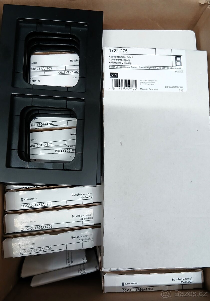 Krycí rámeček Busch-axcent - 2