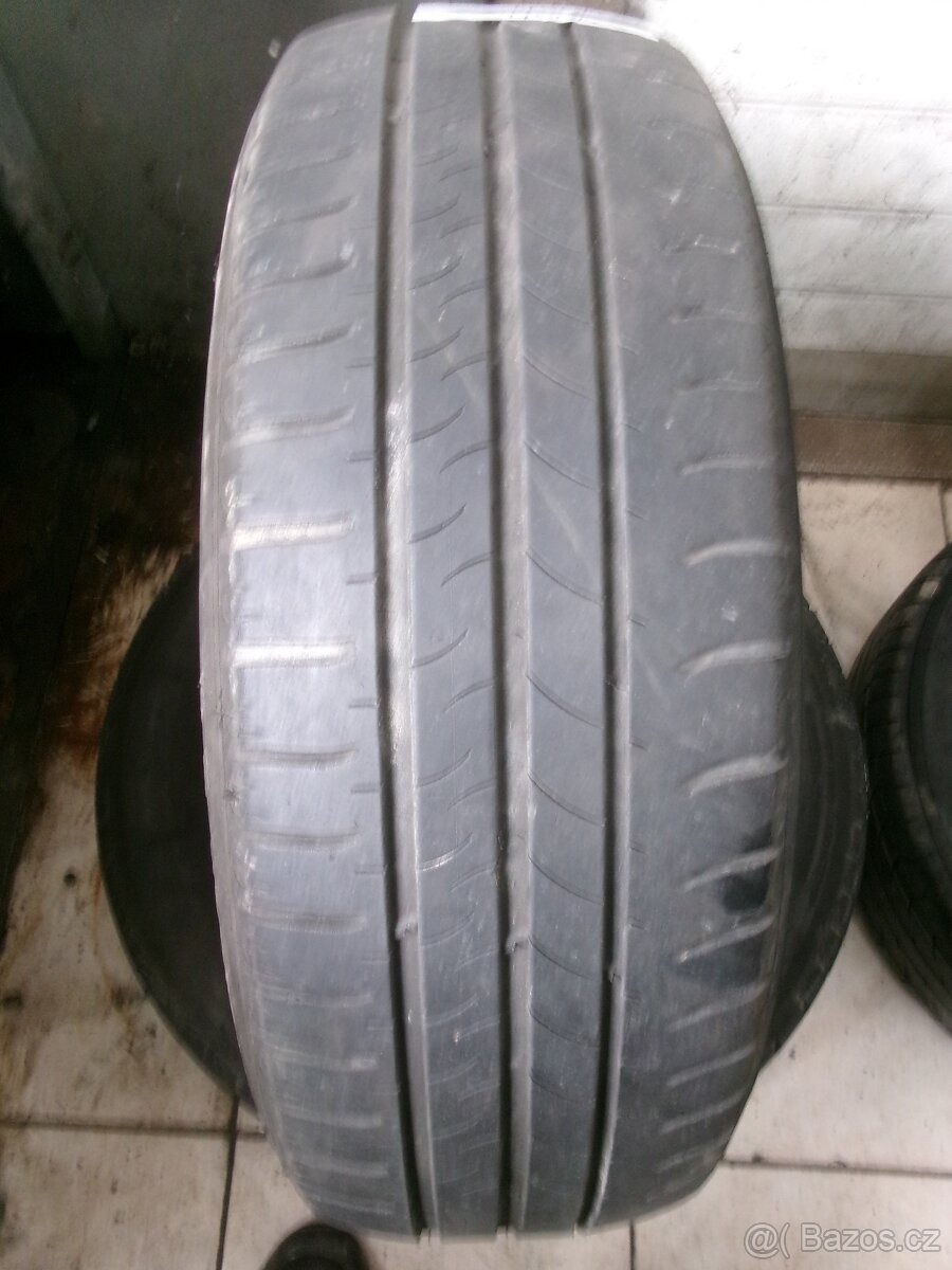 205/65 R15 MICHELIN (4,5mm) č.15637/b6 - 2