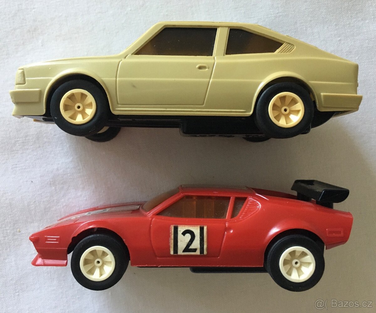 Stará autíčka Igra Škoda Rapid / De Tomaso - 2