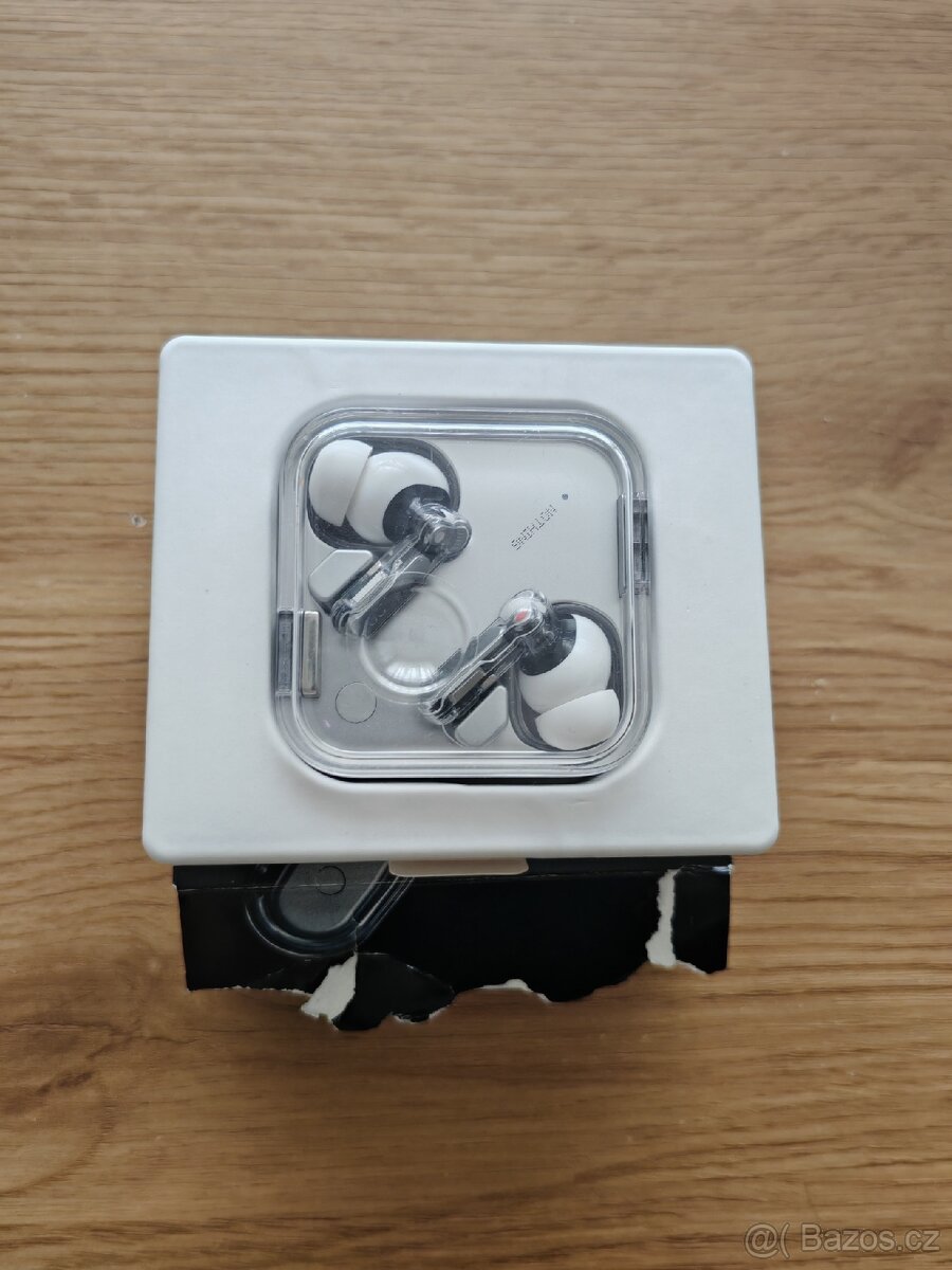 Bezdrátová sluchátka Nothing Ear 3 - 2