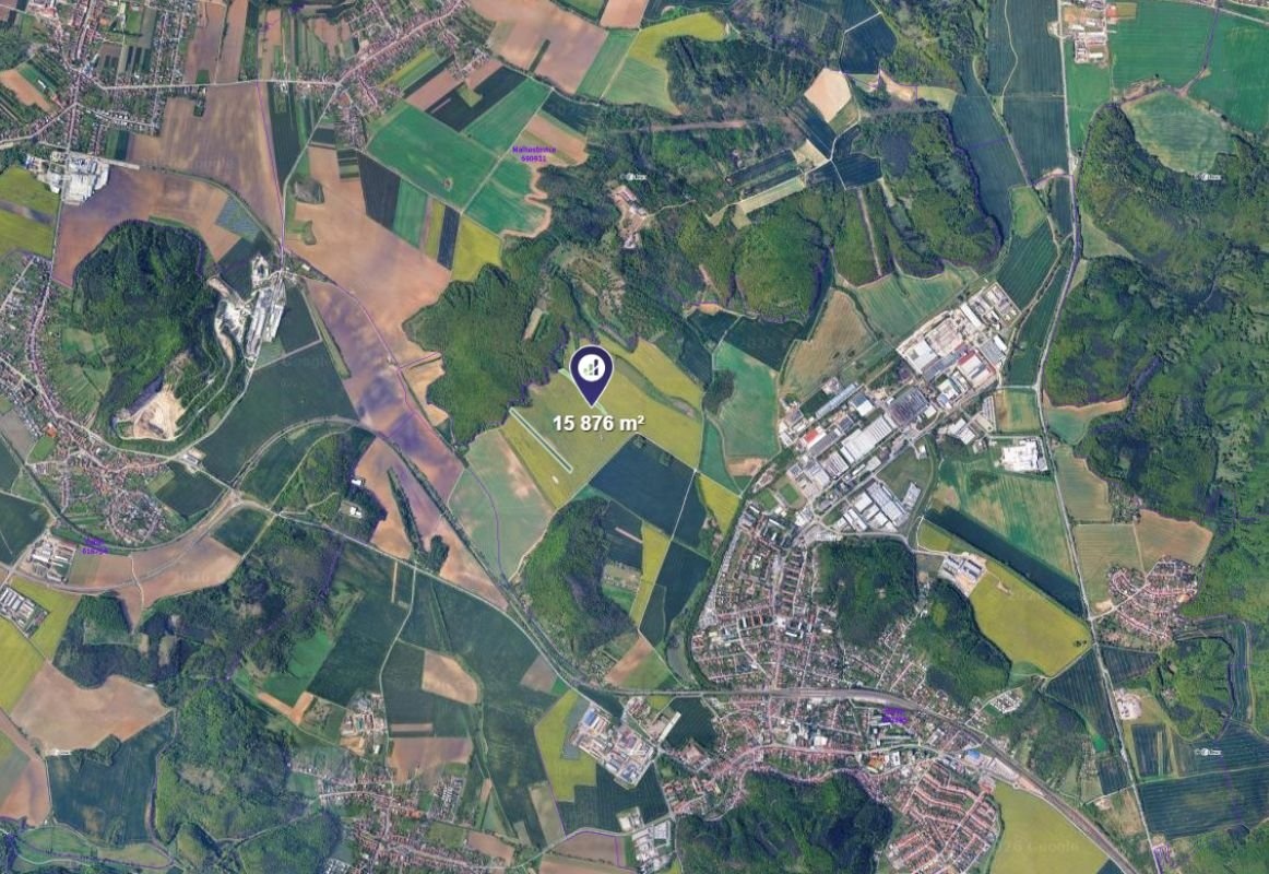 Prodej podílu 5/16 pole 4 961 m², Kuřim - 2