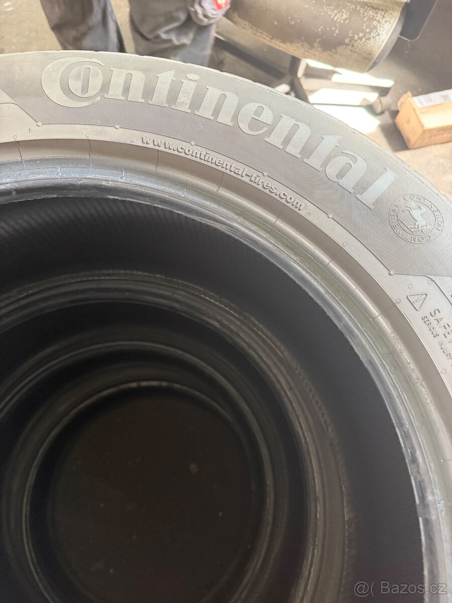 Letni pneu 235/60R18 Continental - 2