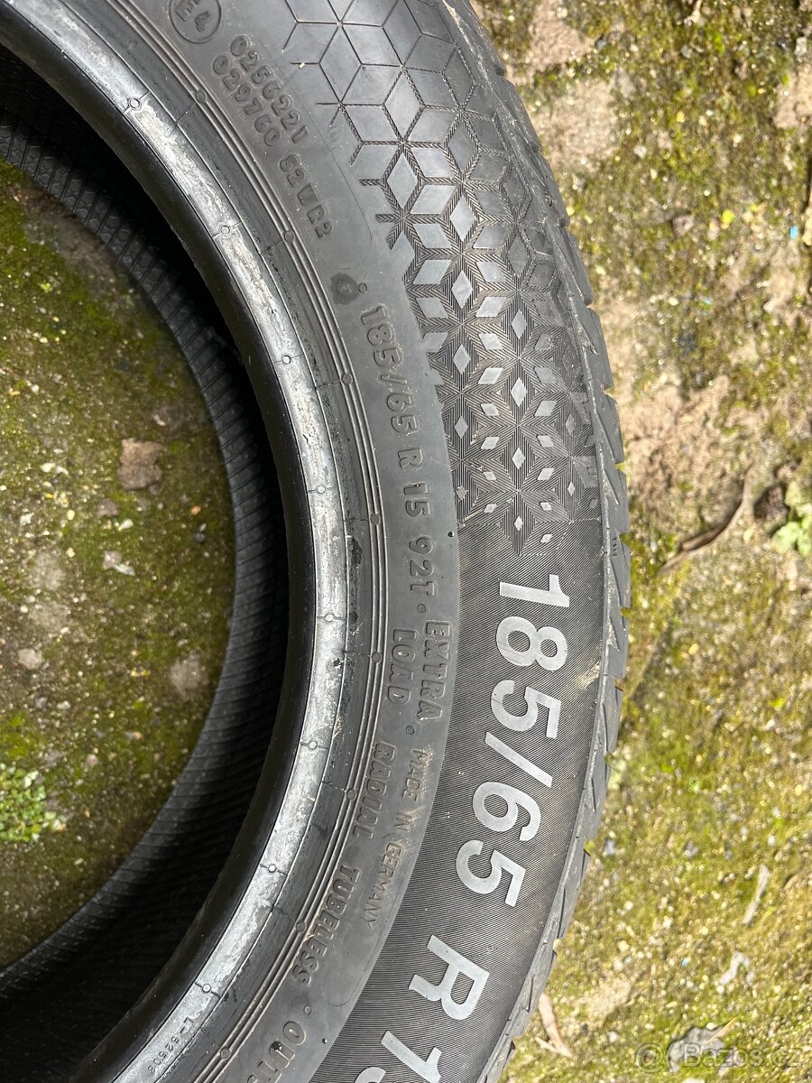 Pneu 185/65/15 - 2