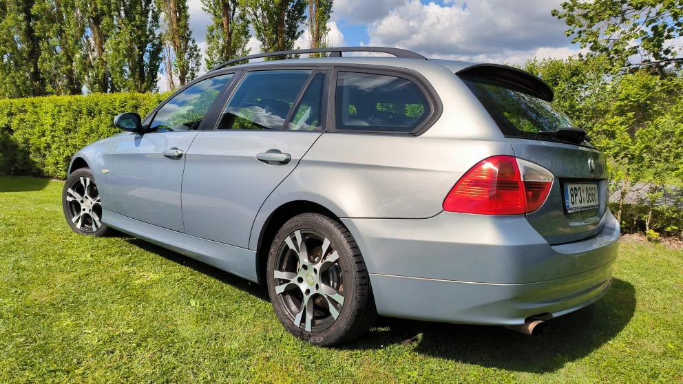 Prodám BMW E91 (touring), 318i, rok výroby 2007 - 2