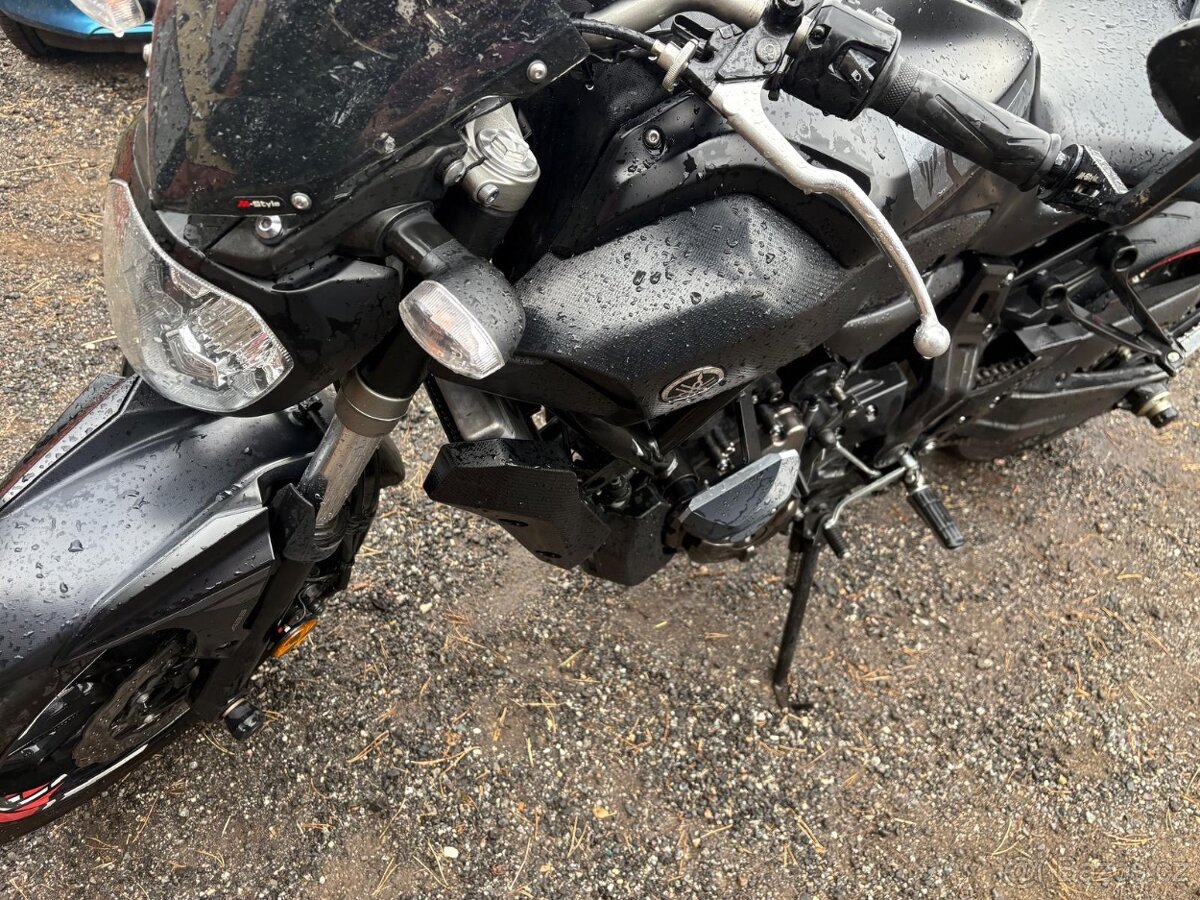 Yamaha MT 7 - 2