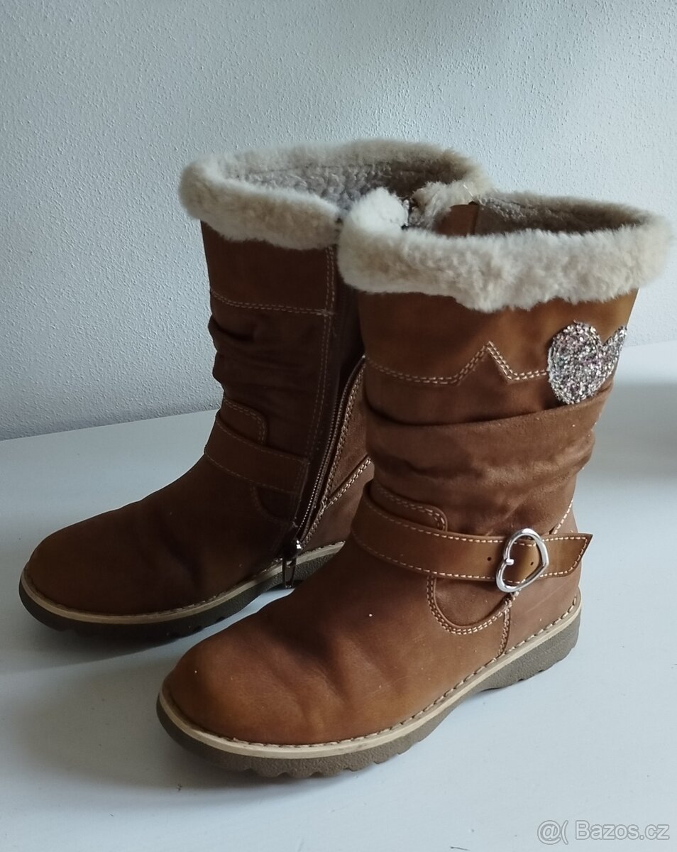 Dětské zimní kozačky. - 2