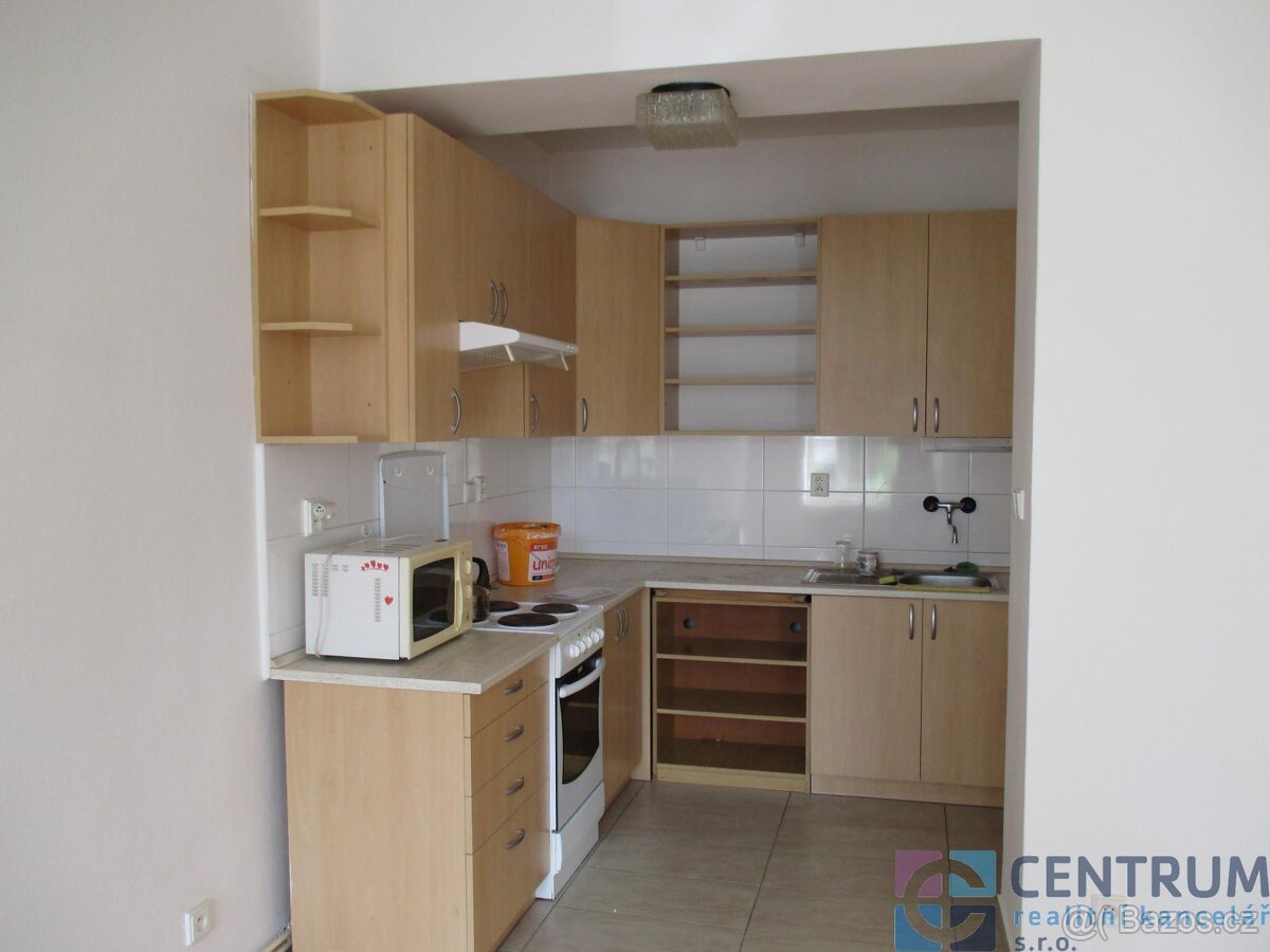 Pronájem bytu 2+kk, ul. 5. Května, Jablonec nad Nisou. - 2