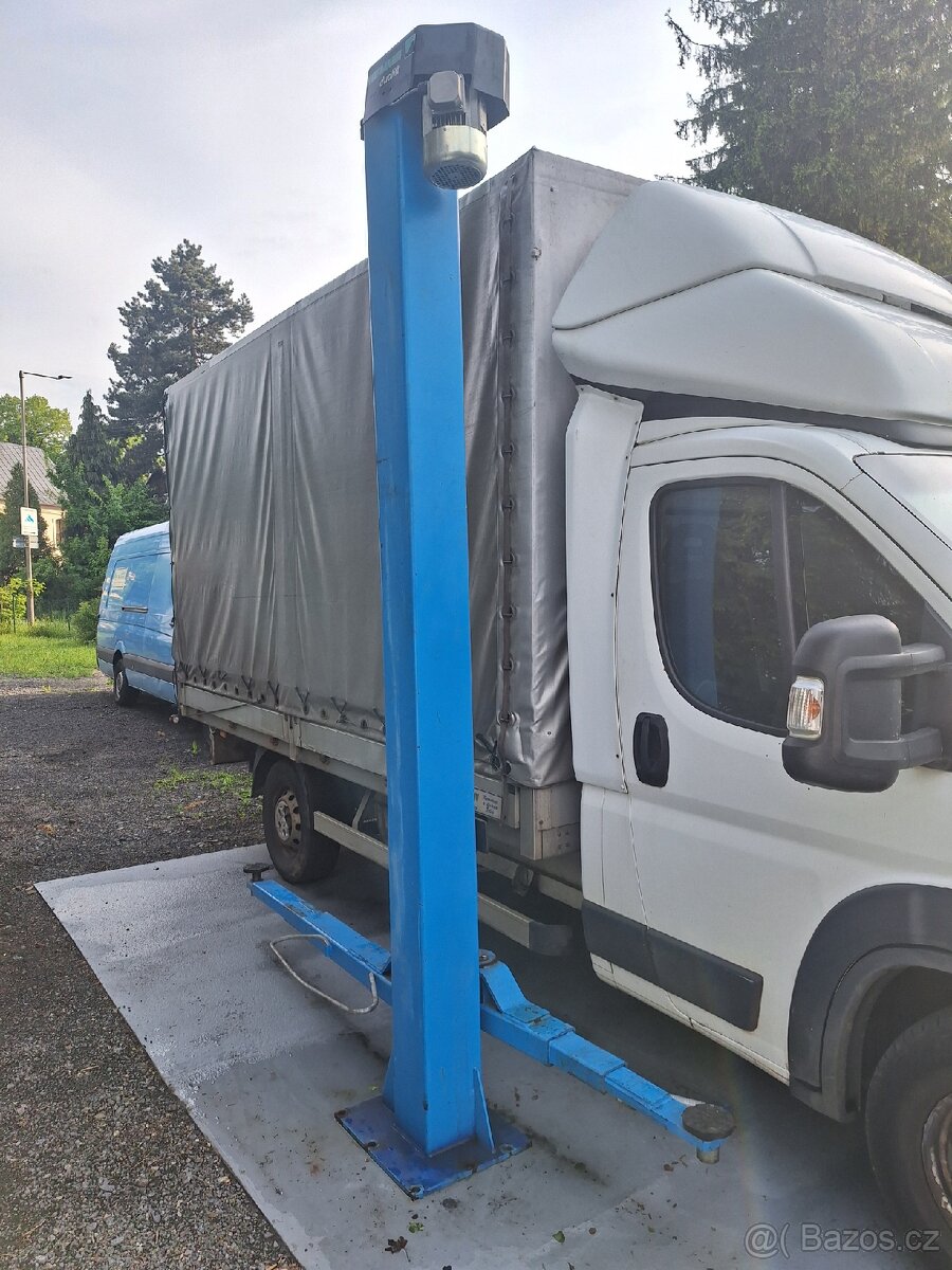 Prodám zvedák Hofmann duolift 3000 - 2