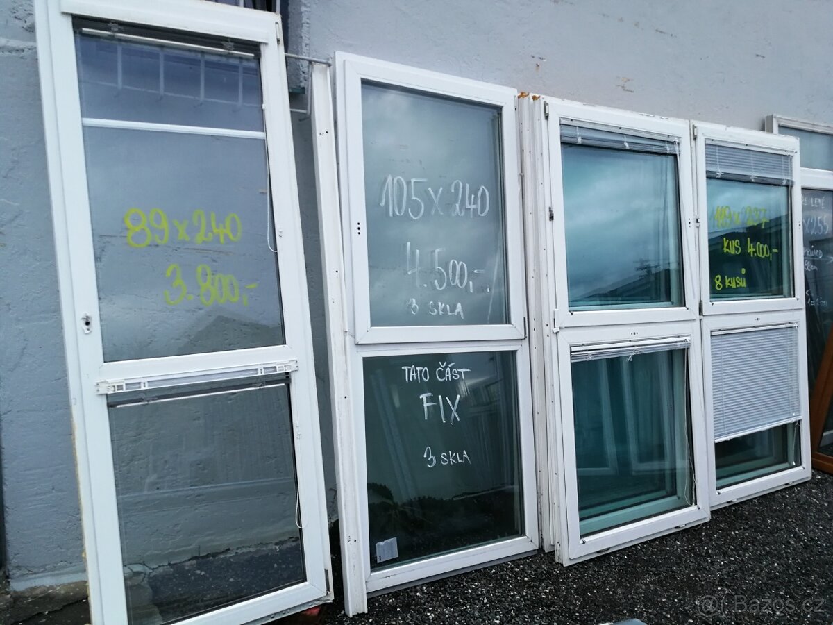 stěna plastová prosklená použitá - 2
