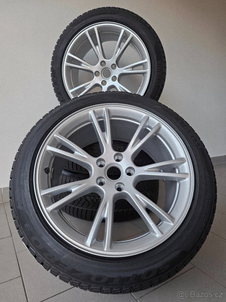 Orig. Tesla Model Y / Zimní Pirelli 255/45/19 - nejeté - 2