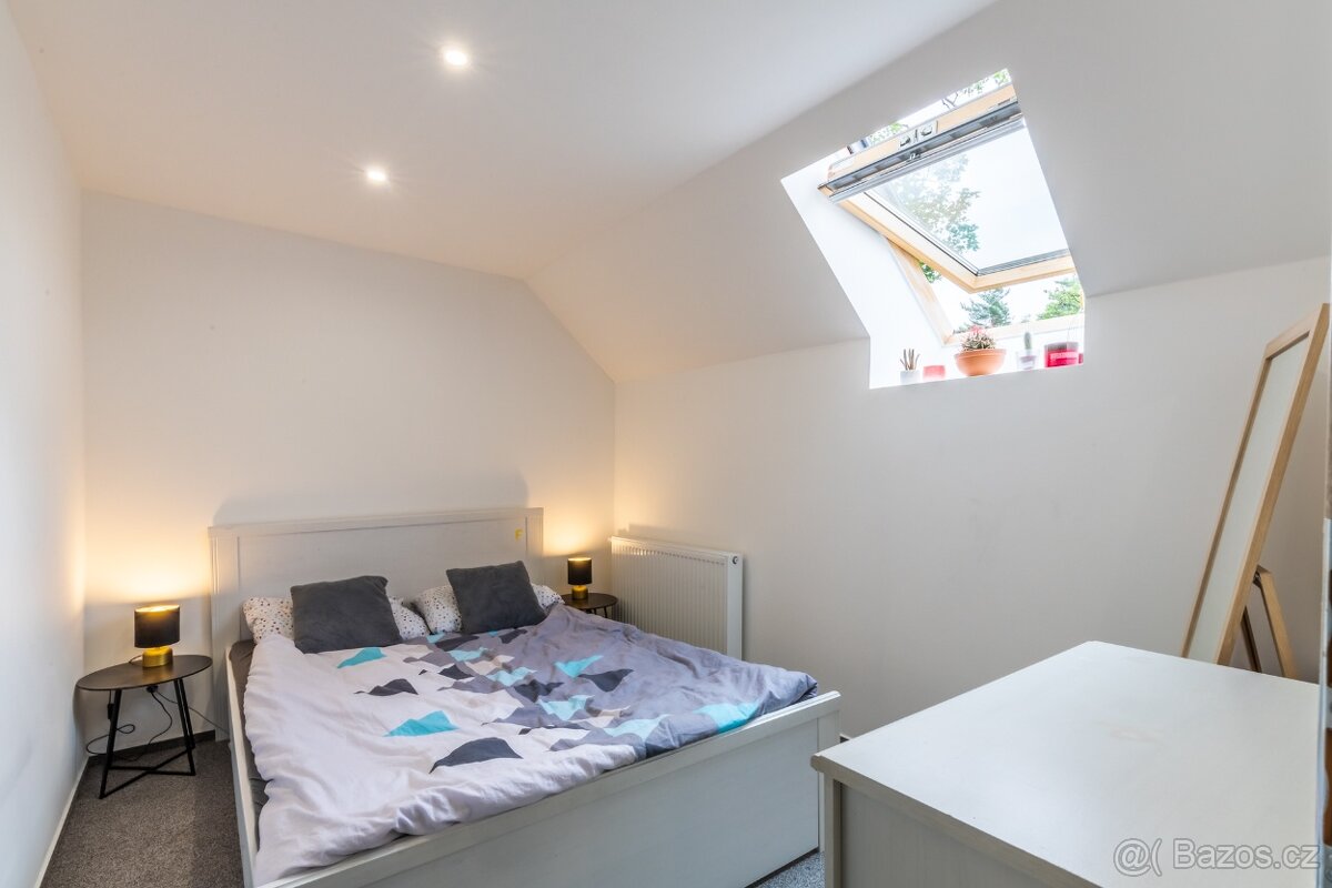 Pronájem Bytu 3 + KK v rodinném domě - 2
