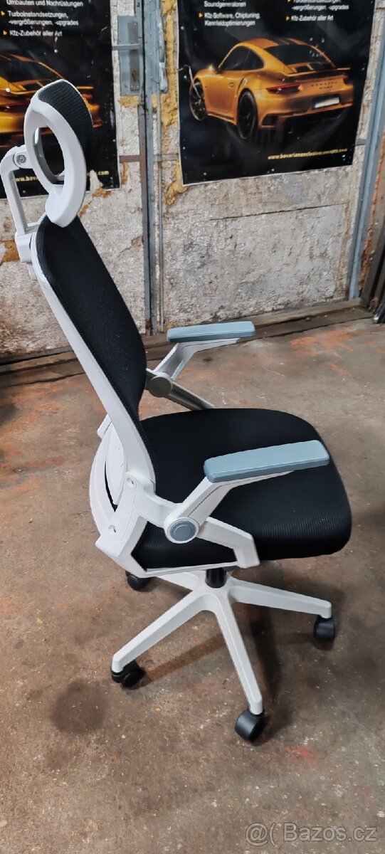 Ergonomická kancelářská židle nastavitelnou opěrkou hlavy - 2