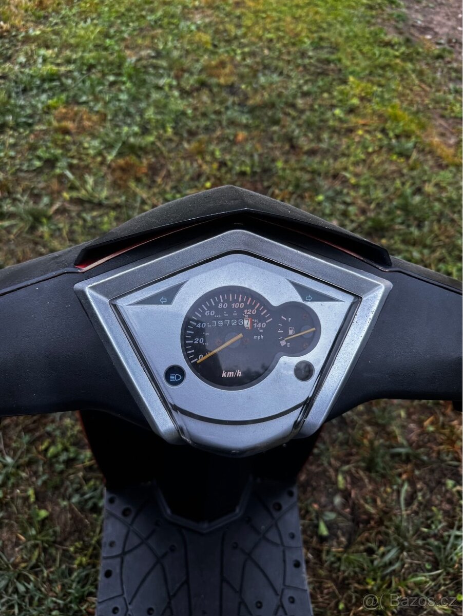 Skútr Maxon 125 - 2