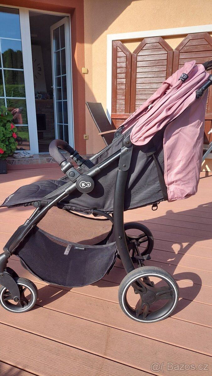 Sportovní kočárek - 2
