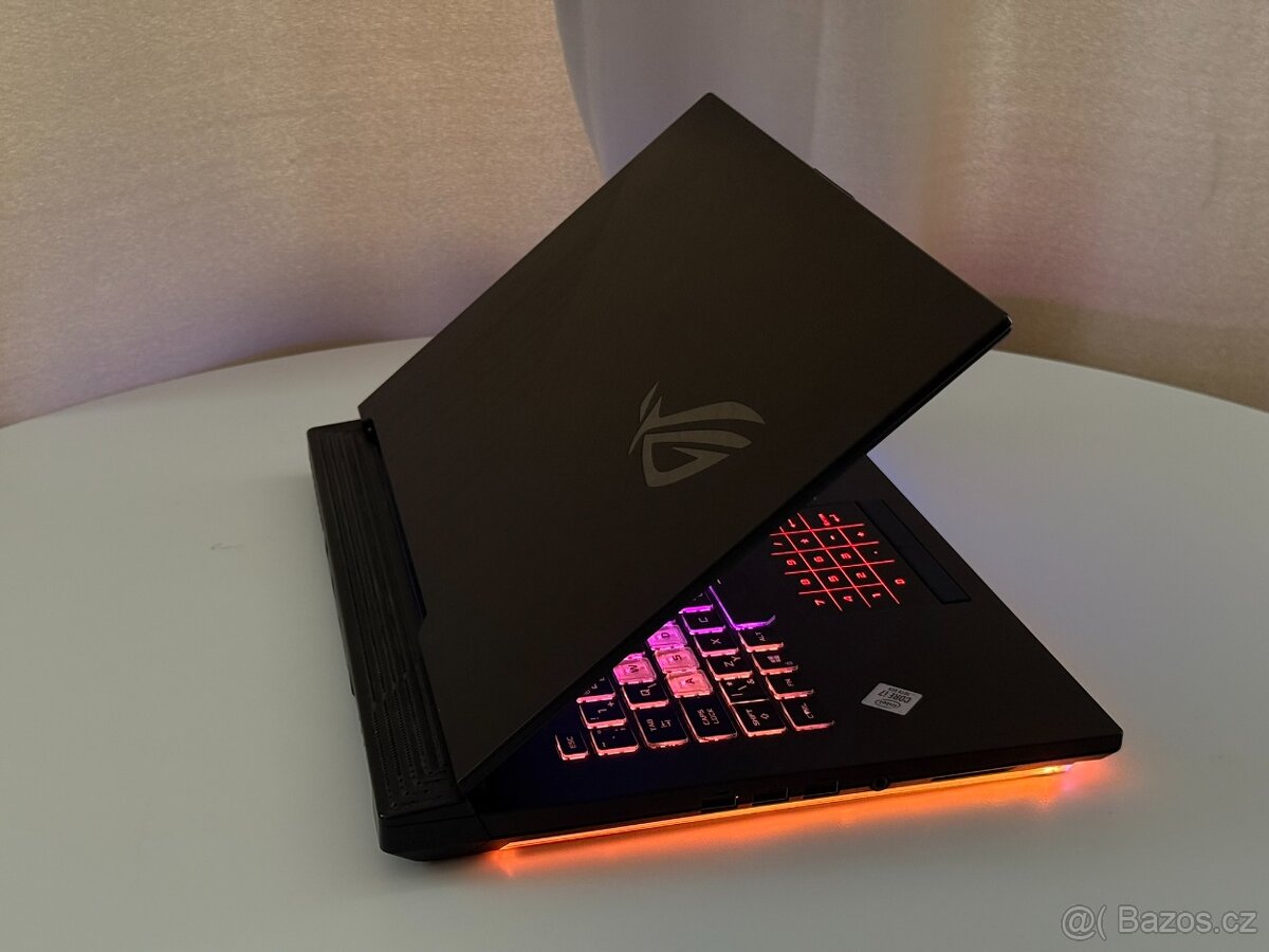Asus ROG Strix G15 (Intel Core i7, NVIDIA GeForce RTX 2060) - 2