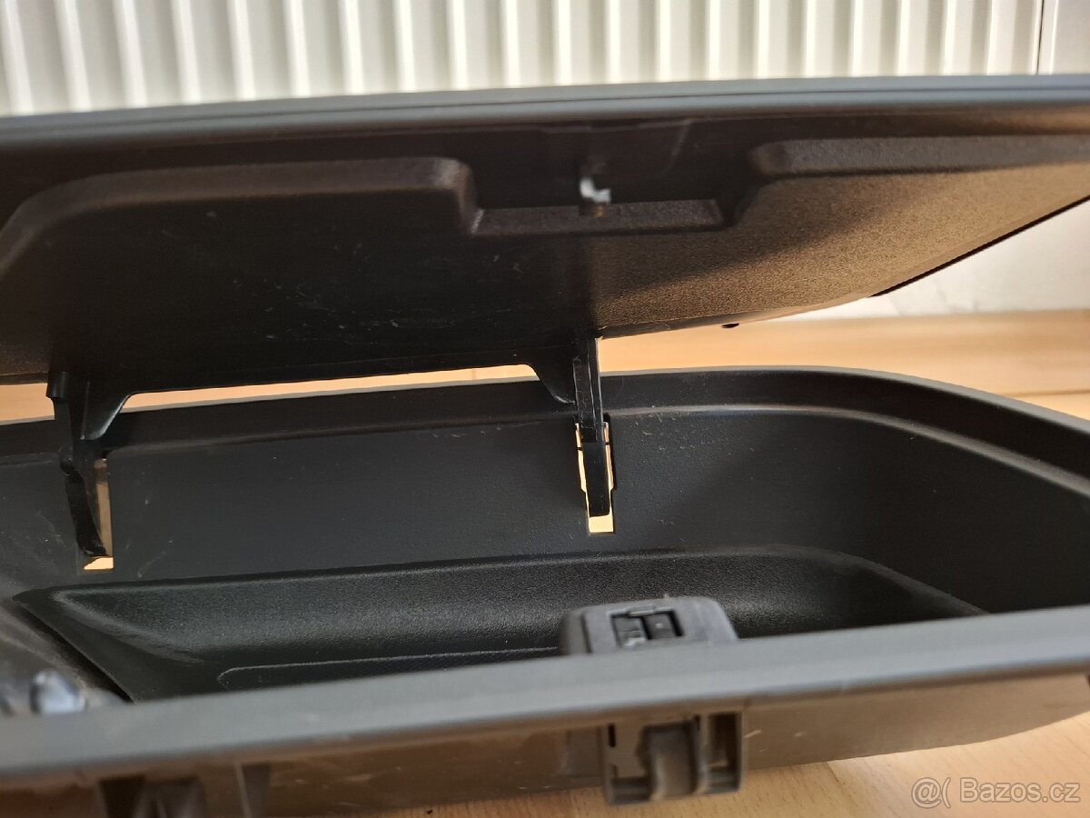 Odkládací prostor ford focus mk2 - 2