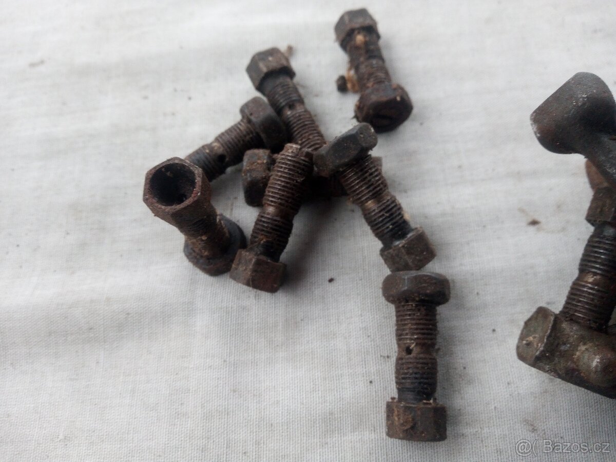 volha uaz gaz aro - 2