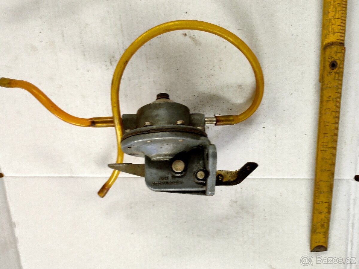 Benzínová pumpa/čerpadlo škoda 102/120 - 2