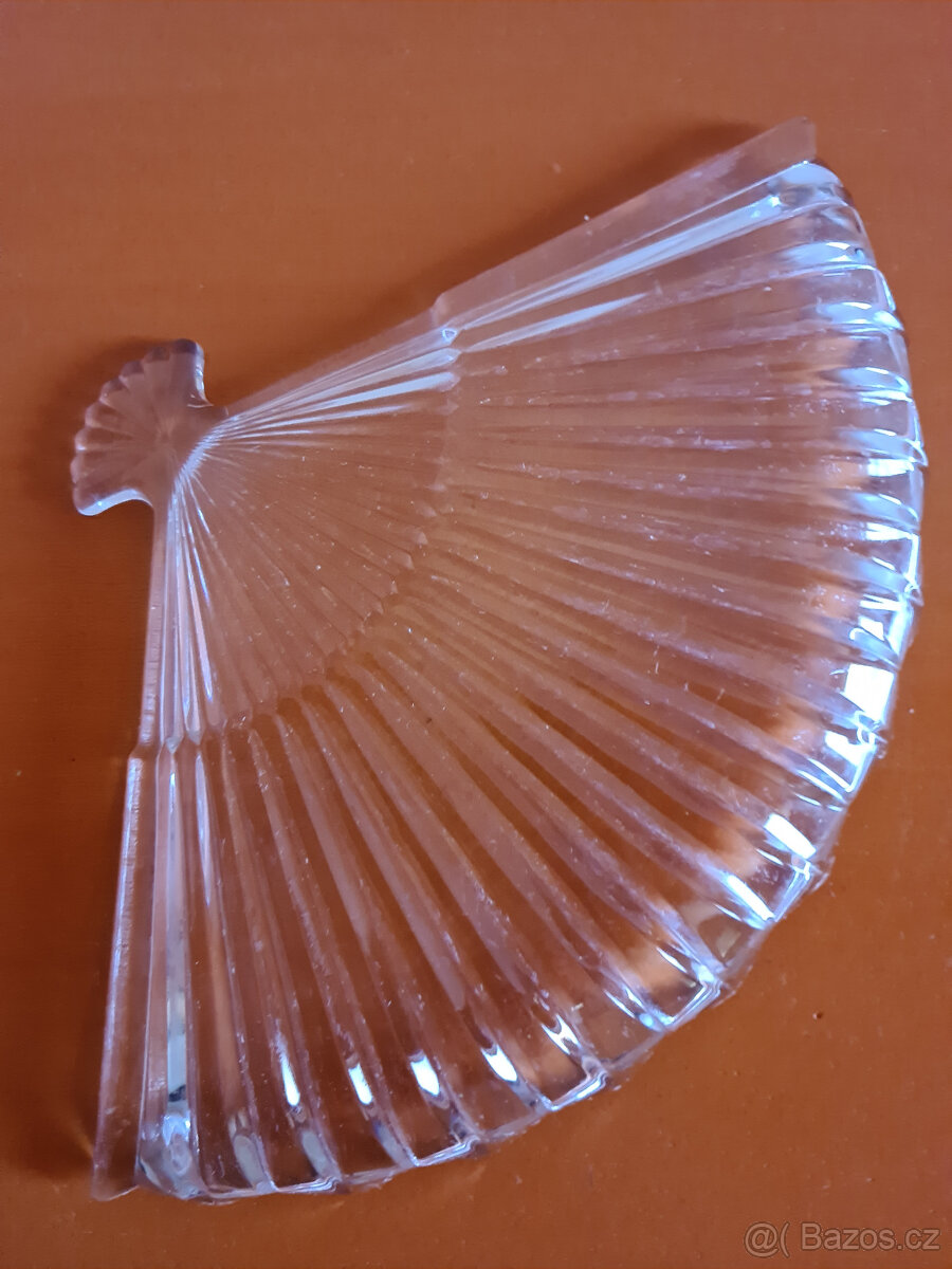 Skleněný tácek na pralinky - 2