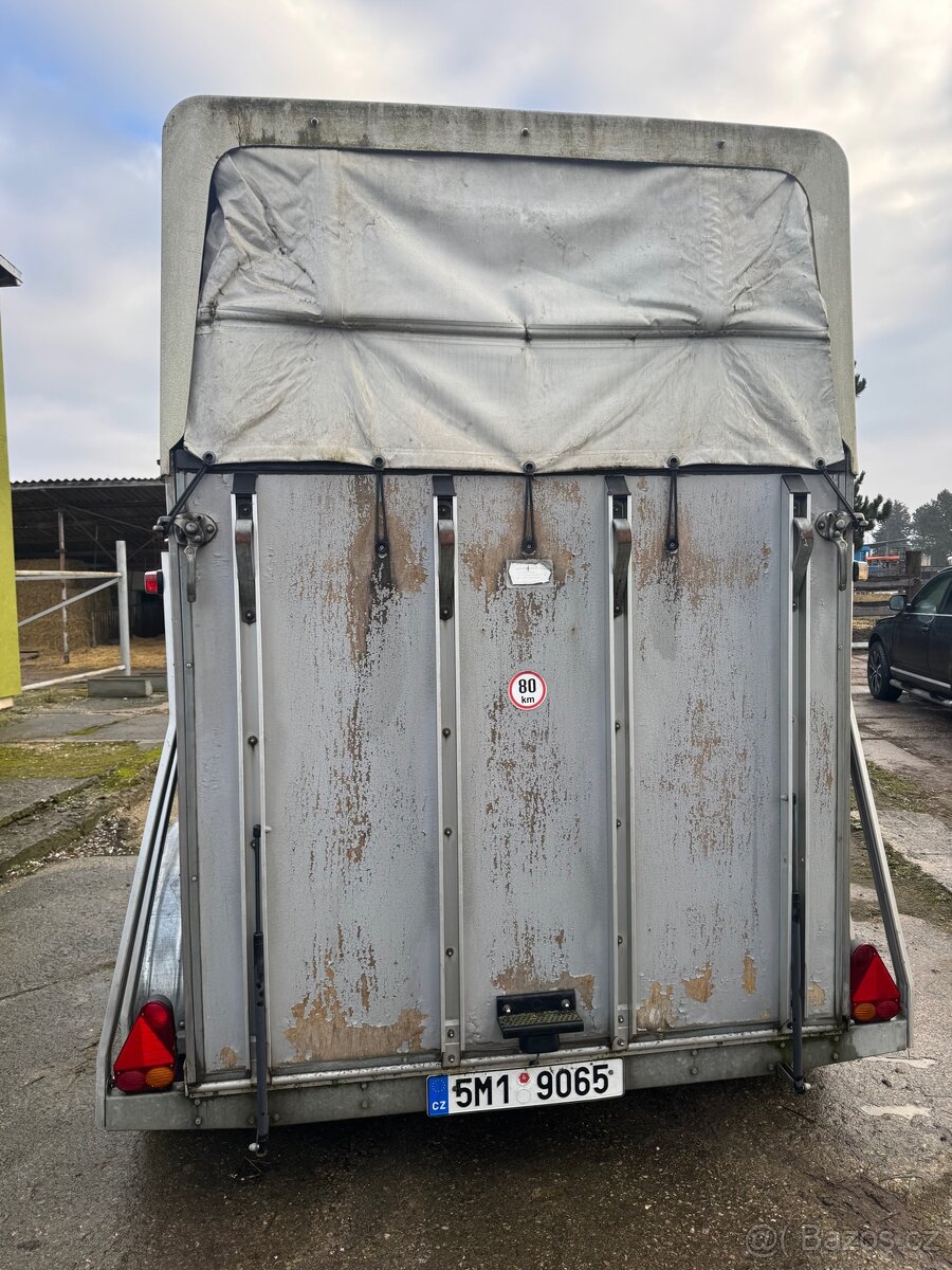 Prodám přepravník na dva koně - 2