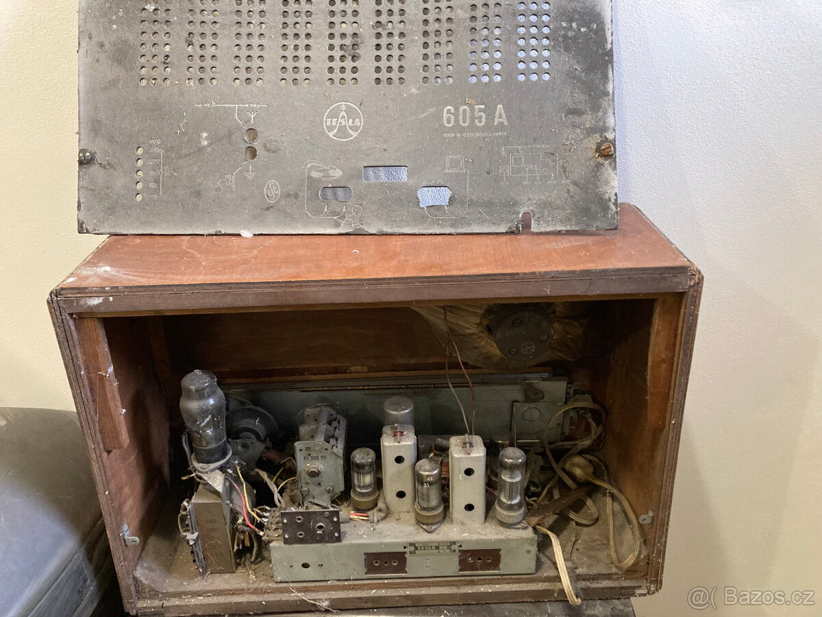 Rádio Tesla Blaník 605A - 2