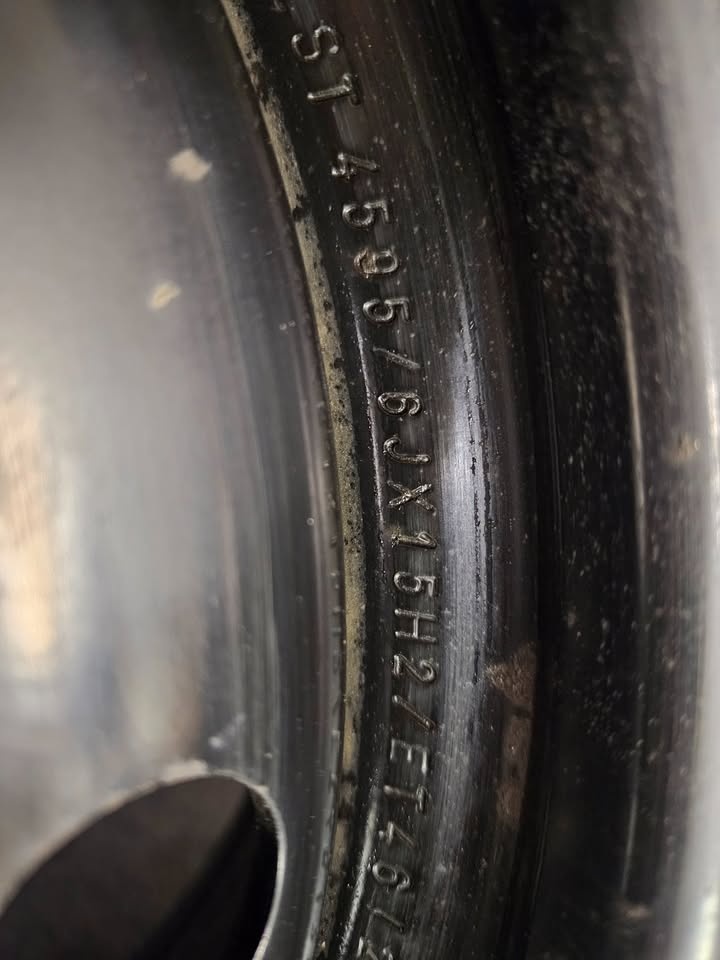 Plechové disky - nepoškozené - 2