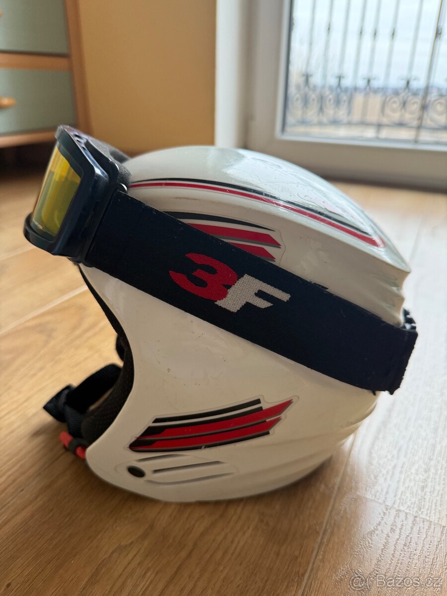 Dětská lyžařská přilba - 2