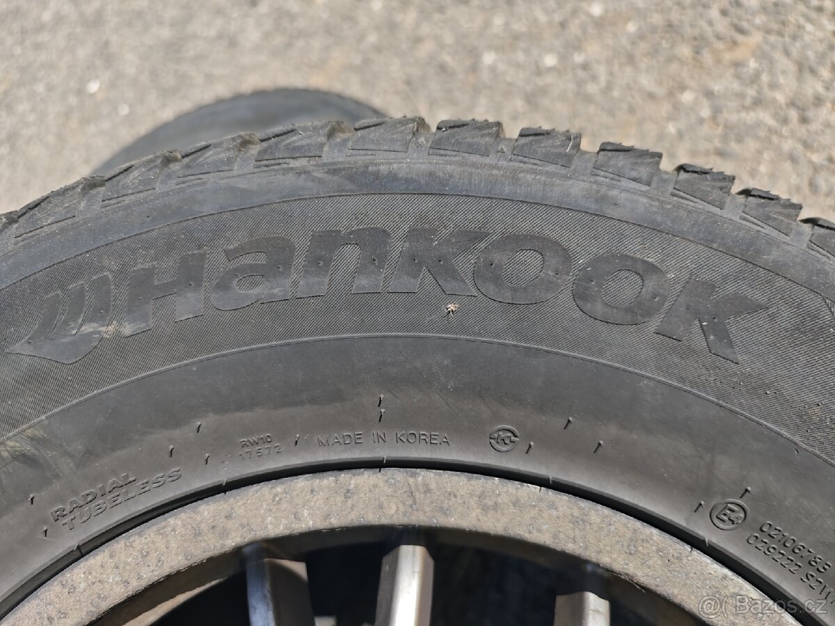 Pneu plus ráfky Nissan Patrol